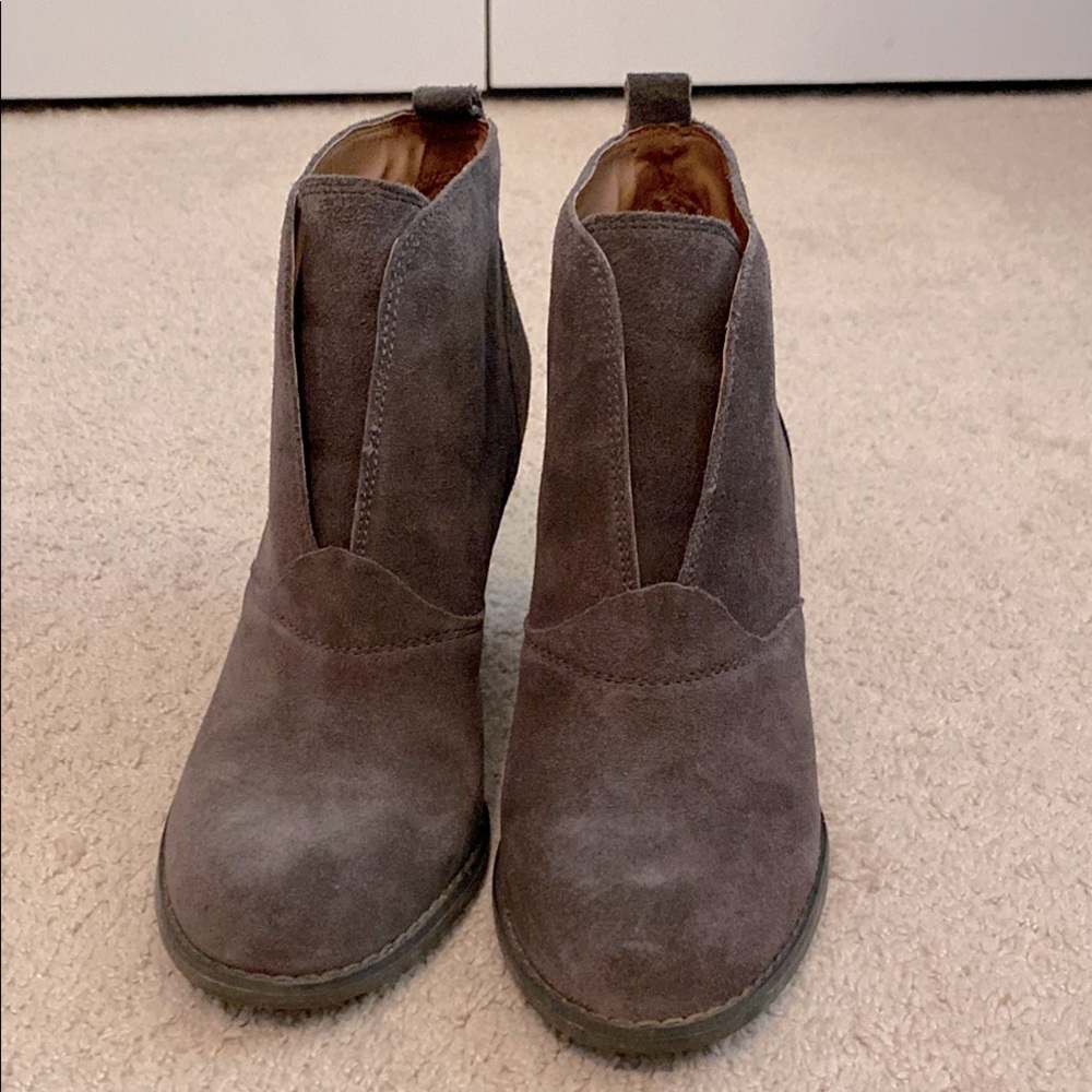 BCBGeneration Women's‎ Ankle Booties Wedges Taupe Brown Size 9